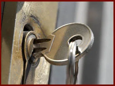 Locksmith Lock Store Whittier, CA 310-975-3537 Locksmith Lock Store Whittier, CA 310-975-3537 - 2-lock-and-key