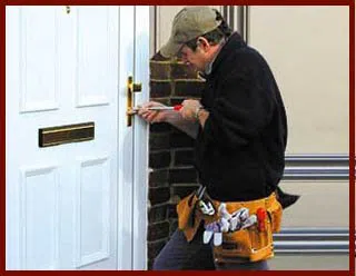 Locksmith Lock Store Whittier, CA 310-975-3537 - 8-unlock-service